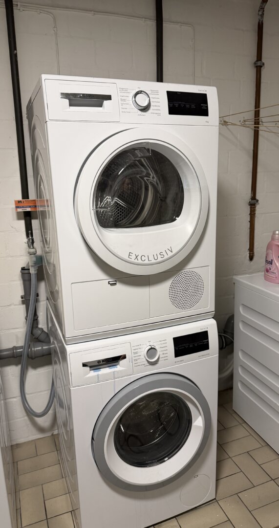 Waschmaschine und Trockner